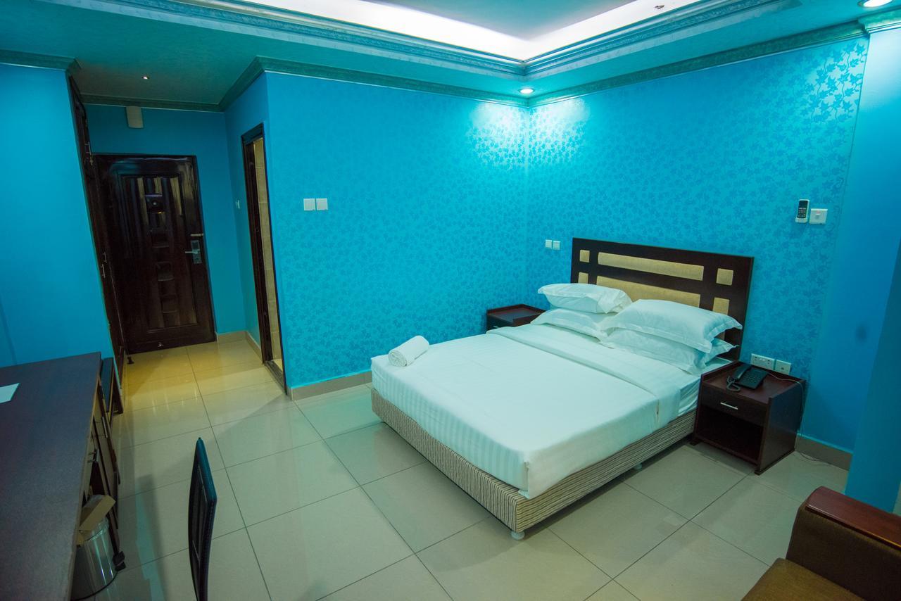 Euro Hotel And Apartments Dar es Salaam Esterno foto