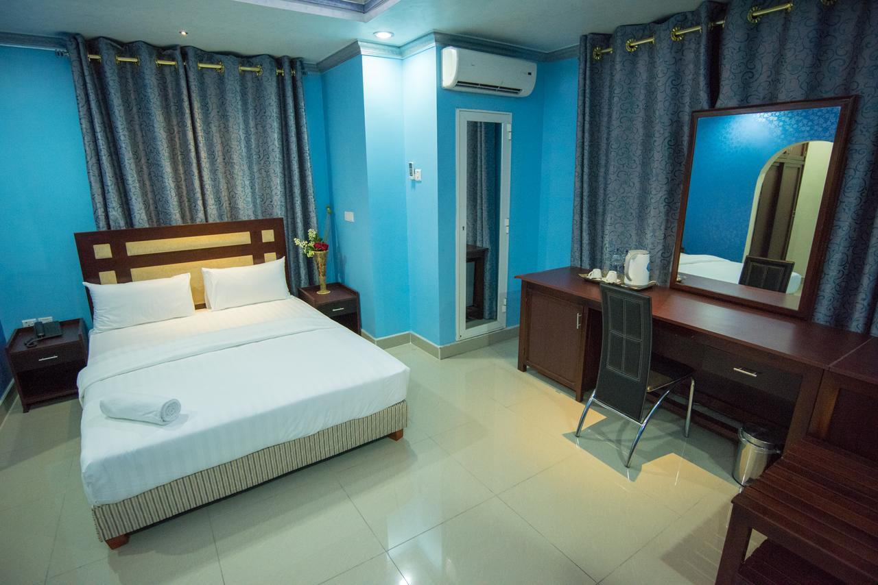Euro Hotel And Apartments Dar es Salaam Esterno foto